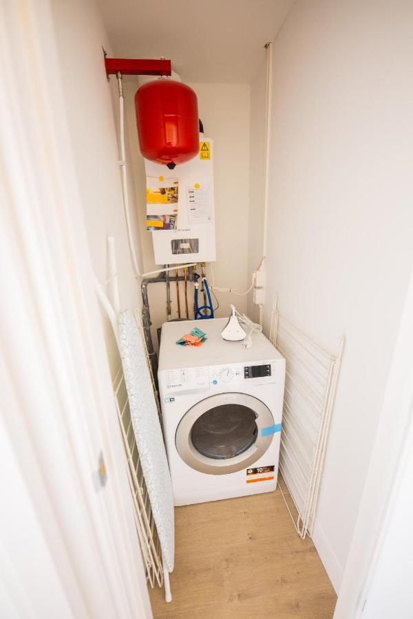 Happily 2 Bedroom Serviced Apartment 75M2 -Nb306H- Rotterdam Kültér fotó